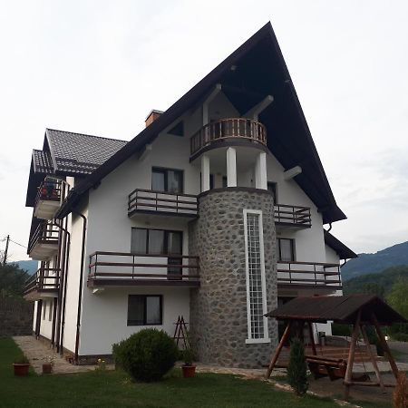 Belvedere Corbeni Luaran gambar