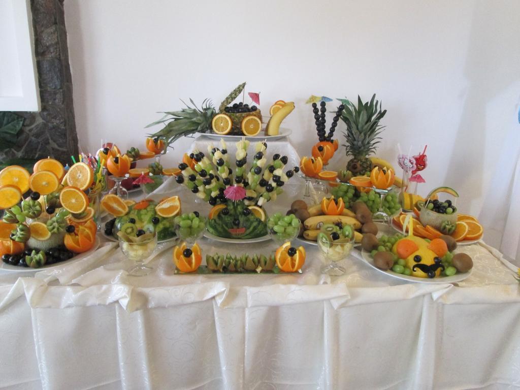 Belvedere Corbeni Luaran gambar