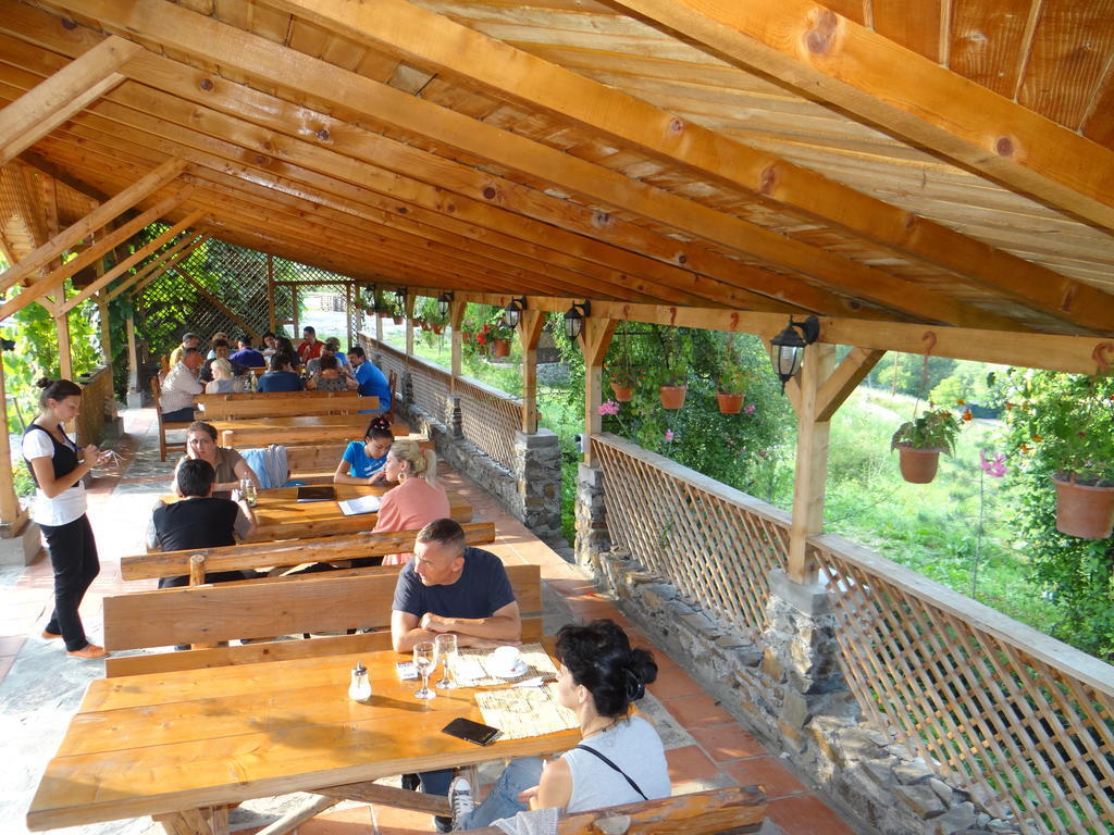 Belvedere Corbeni Luaran gambar