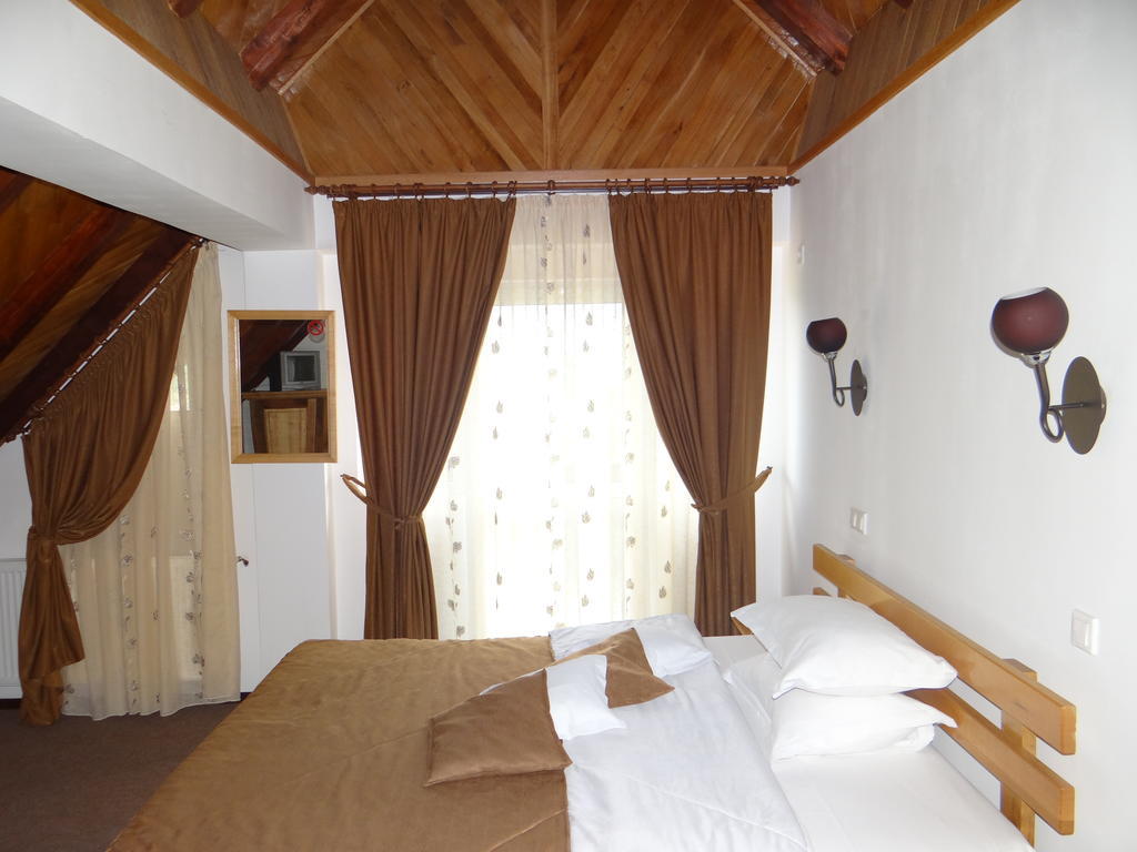 Belvedere Corbeni Bilik gambar